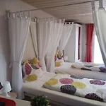 Rose Apartment *